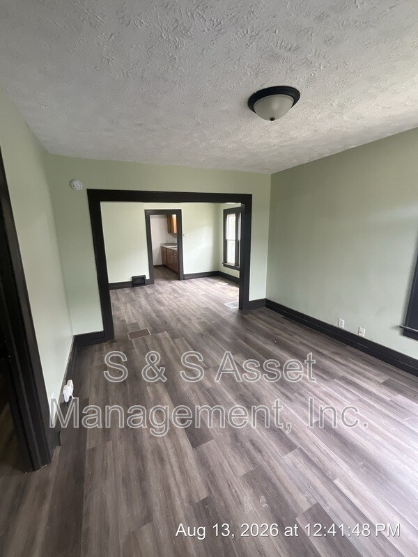 Foto del edificio - 1006 Mahlon St