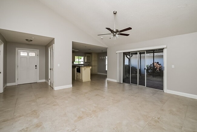 Foto del edificio - 5944 Birchwood Dr