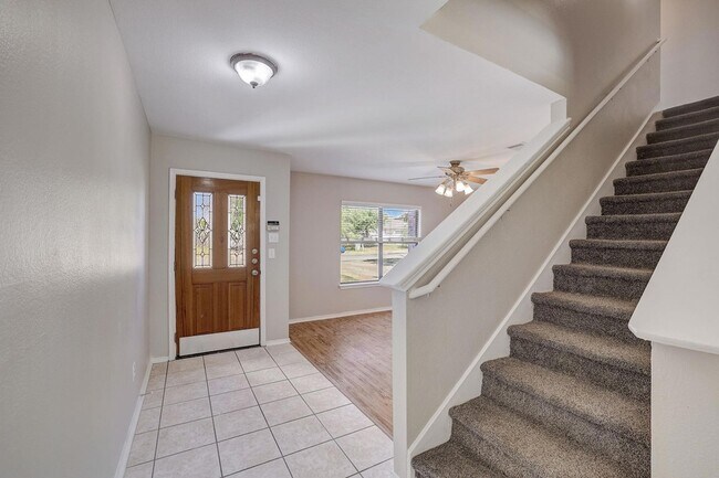 Foto del edificio - 314 Bello Dr