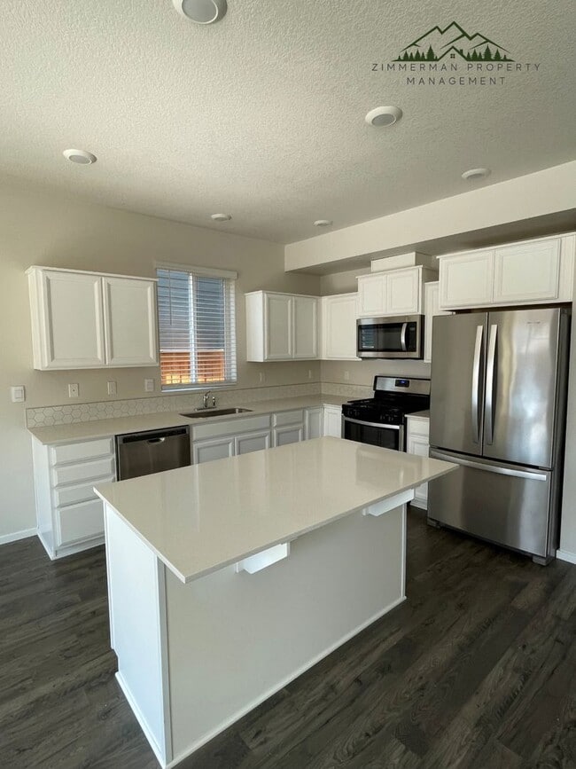 Foto del edificio - Beautiful 3-Bedroom Home in The Hayden Bri...