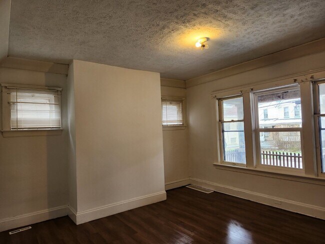 Building Photo - 4153 EAST 123RD STREET