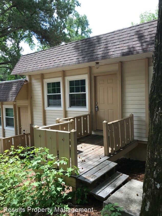 Primary Photo - 45 Westgate Dr