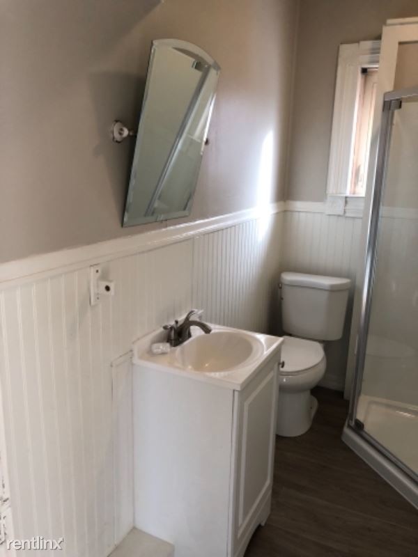 Building Photo - 3 br, 1 bath Apartment - 489 High St 3 Unit 3