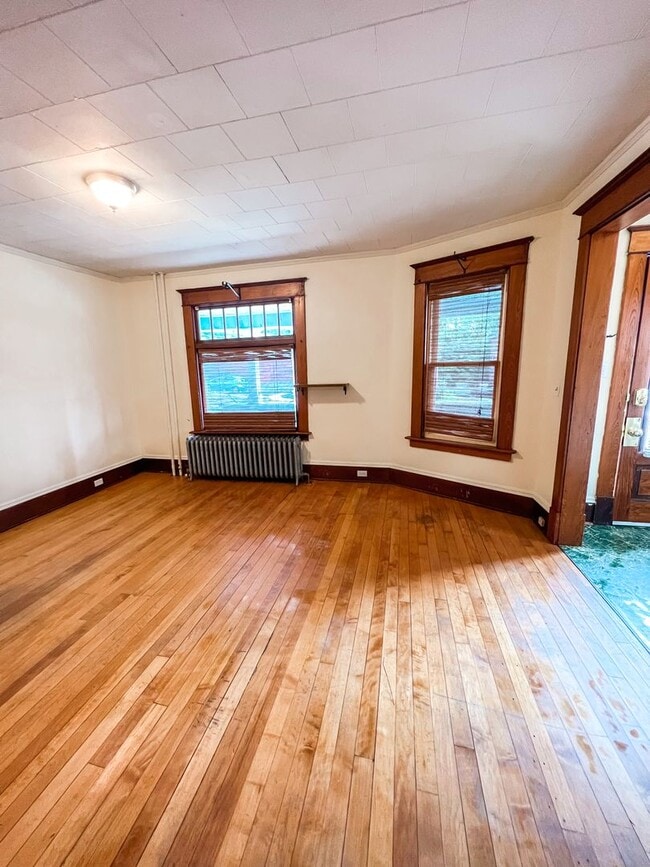 Photo - 208 King St Apartment