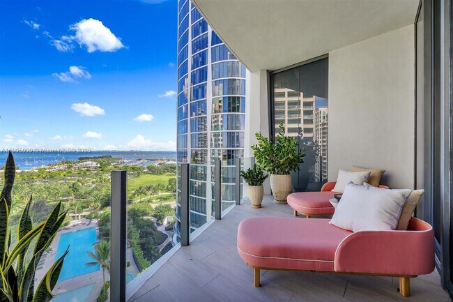 Foto del edificio - 2821 S Bayshore Dr