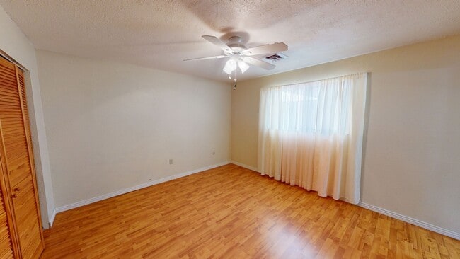 Building Photo - Newly remodeled 3 bedrooms, 2 bath home