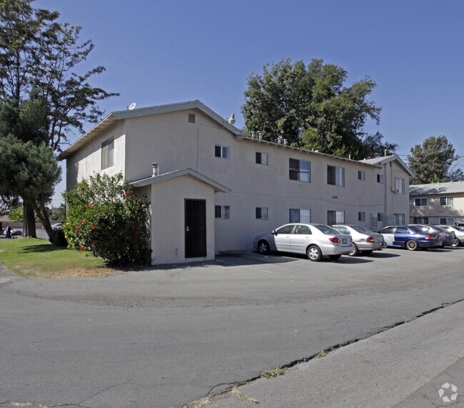 Villa Verde Apartments Apartments Garden Grove, CA