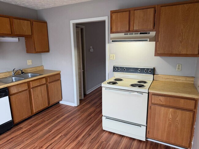 Foto del edificio - 2139 Dougs Way