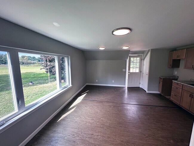 Building Photo - 140 Ingraham Rd