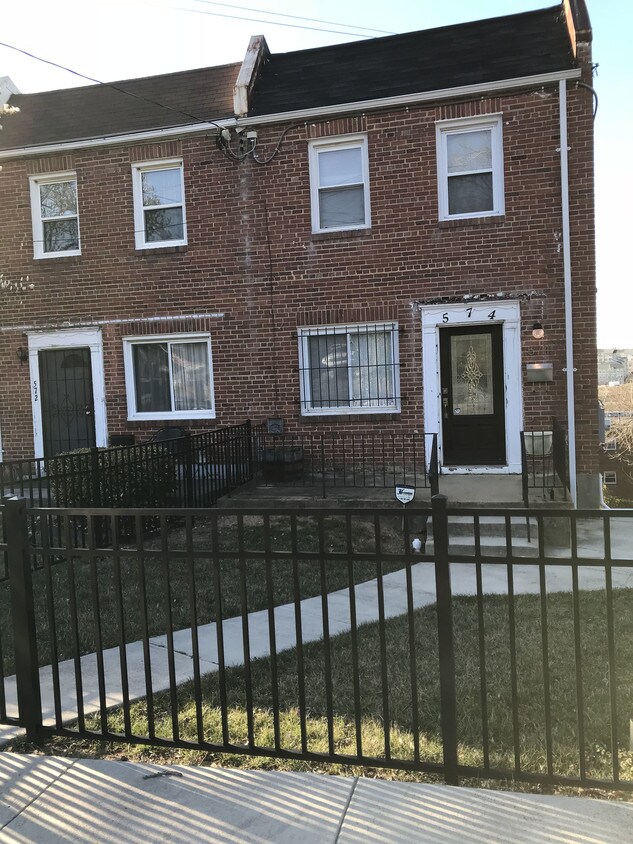 574 Foxhall Pl SE, Washington, DC 20032 House for Rent in Washington