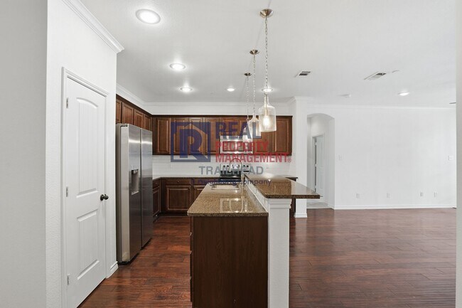 Foto del edificio - Gated Downtown Fort Worth Condo with Attached Garage