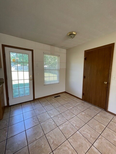 Foto del edificio - 5660 S Stonegate Ave