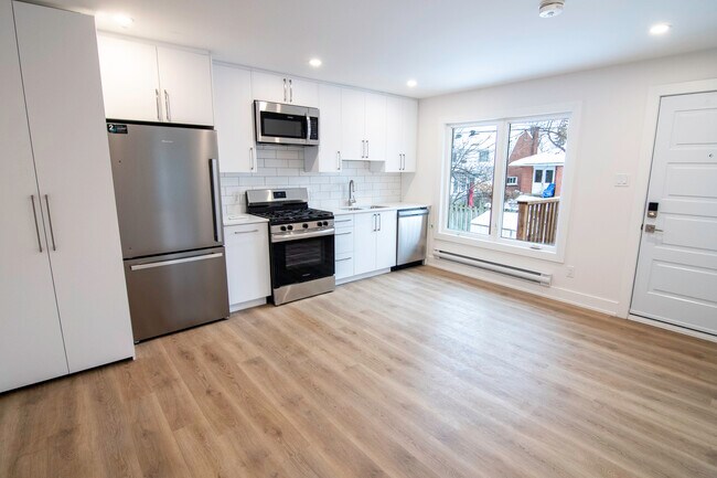 Photo du bâtiment - 142 Young St