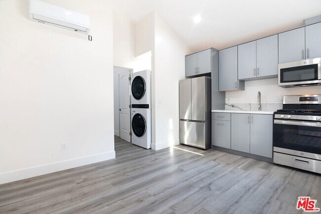 Foto del edificio - 1327 23rd St