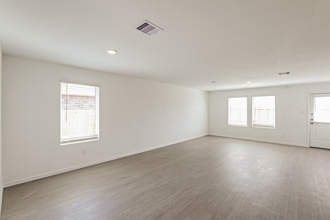 Building Photo - 452 San Miguel Crk Dr