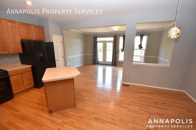 Building Photo - 916 glaze court