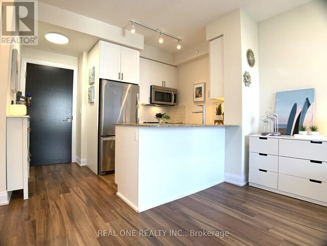 Photo du bâtiment - 18 Graydon Hall Dr