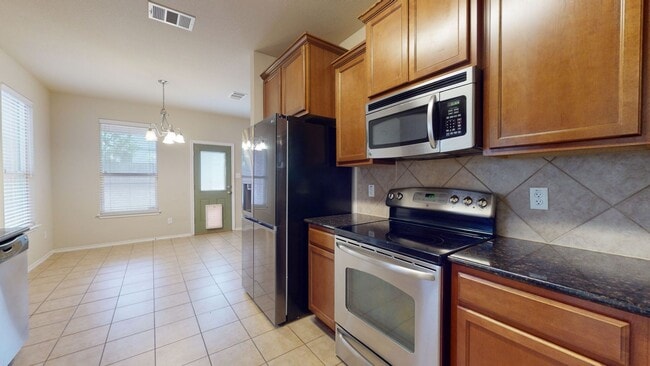 Foto del edificio - REDUCED RENT NOW $2,095!!!! CORNER LOT HOME IN COVE BY FORT HOOD!!!