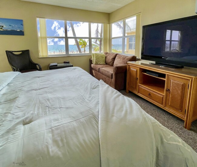 Ocean View from your Bed - 4520 El Mar Dr