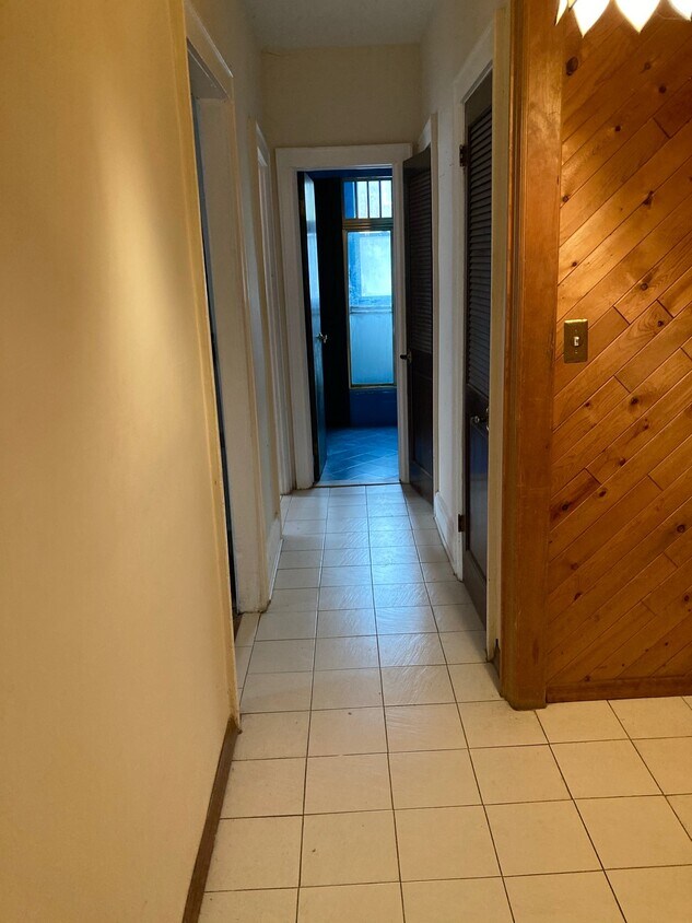 Foto del edificio - 2414 E 29th St