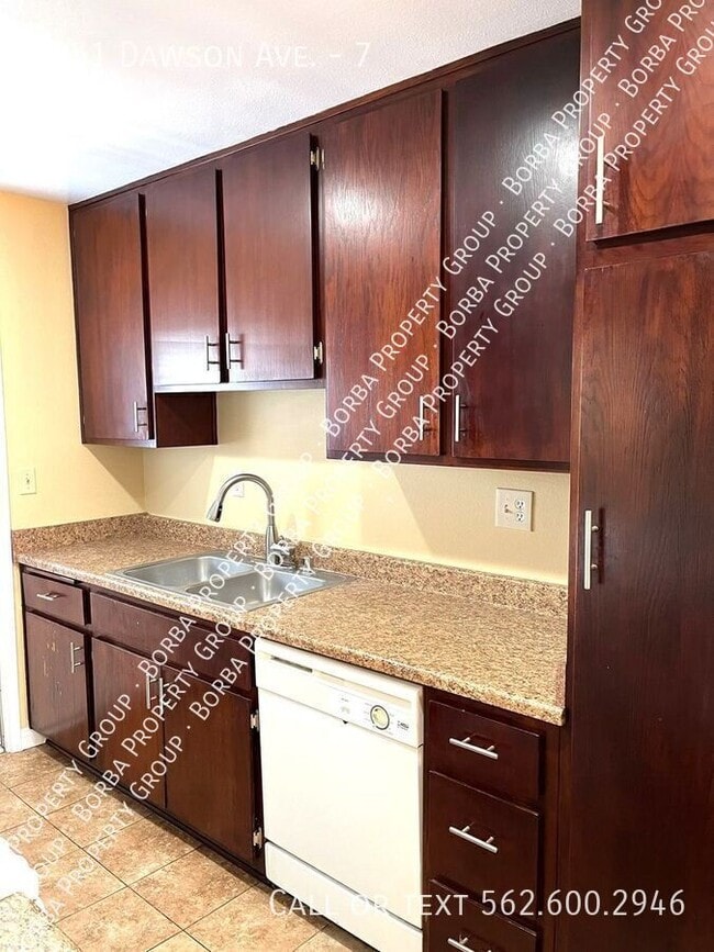 Foto del edificio - 1051 Dawson Ave