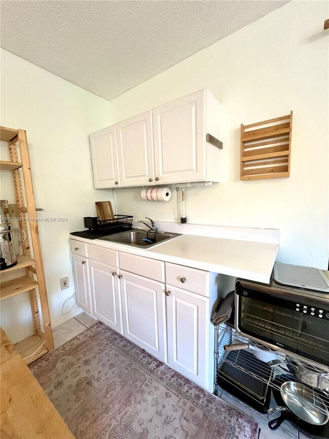 Foto del edificio - 1100 SW 88th Ave