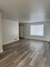 Building Photo - 2007 SW Timber Ave