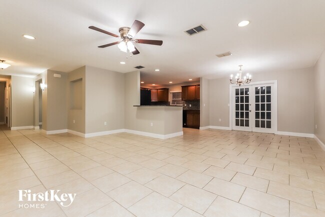 Building Photo - 4635 Mt View Dr