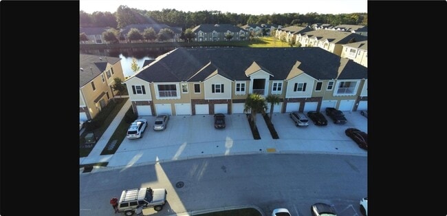 Building Photo - 1513 Golden Lake Loop