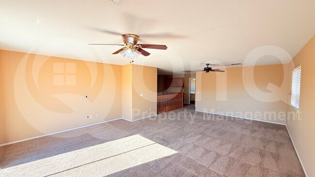 Building Photo - 1145 E Locust Dr