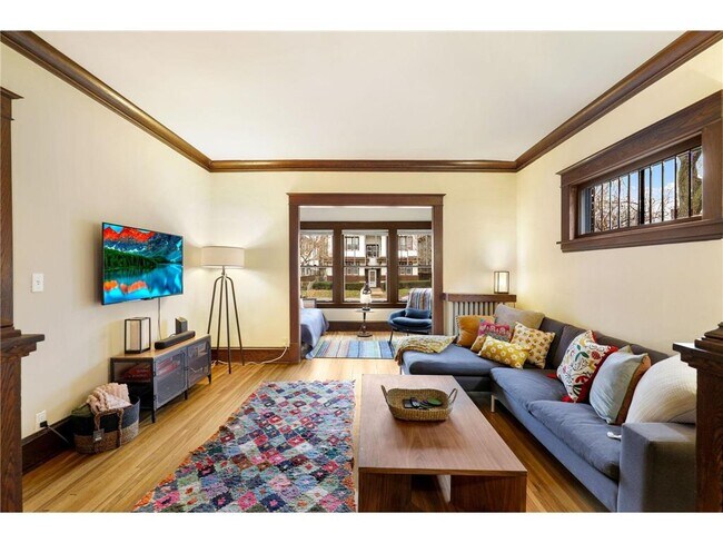 Foto del edificio - 971 Goodrich Ave