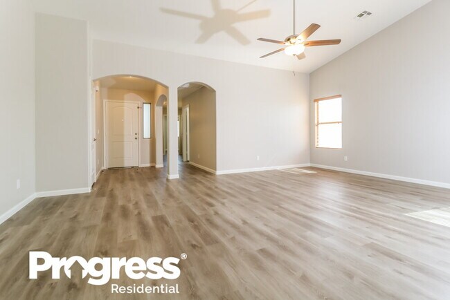 Building Photo - 17517 W Larkspur Dr