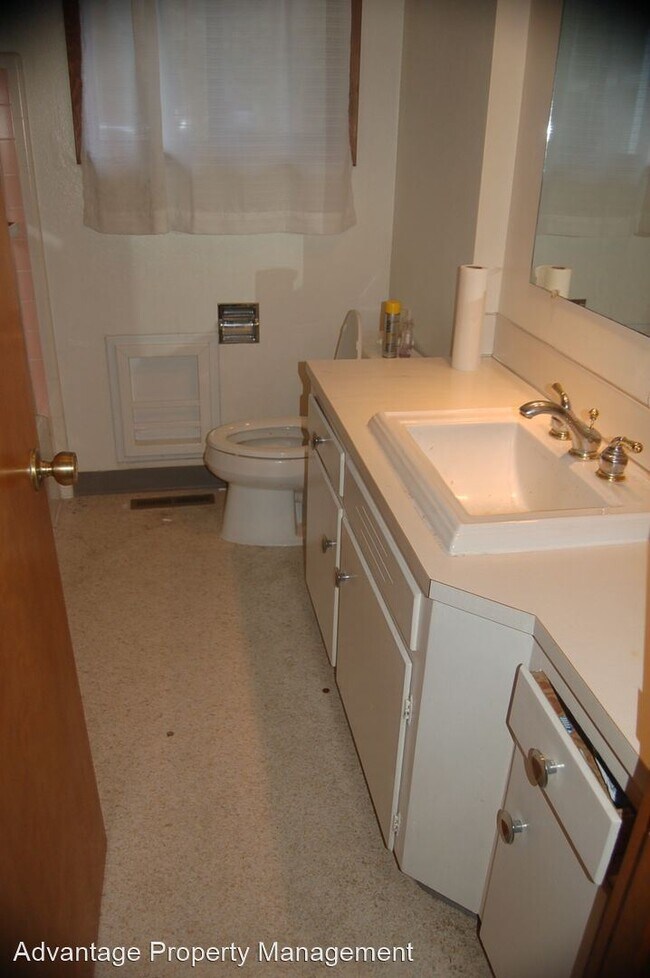 Foto del edificio - 3 br, 1.5 bath House - 259 WALNUT DR