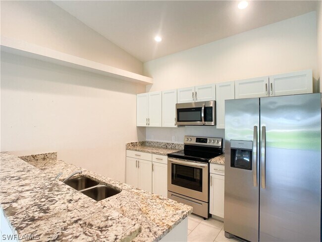 Building Photo - 3611 SW 8th Pl