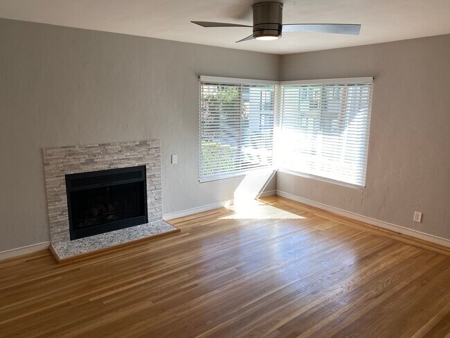 Foto del edificio - 383 Adams St