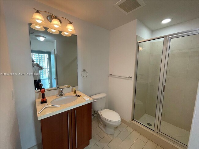 Foto del edificio - 79 SW 12th St