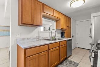 Building Photo - 1105 Wales Dr