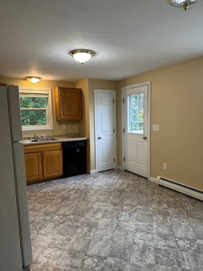 Building Photo - 6 Banks Ln