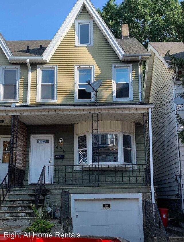 Foto principal - 3 br, 1.5 bath House - 905 Bushkill St