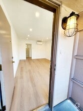 Building Photo - 3810 Bronson Ave