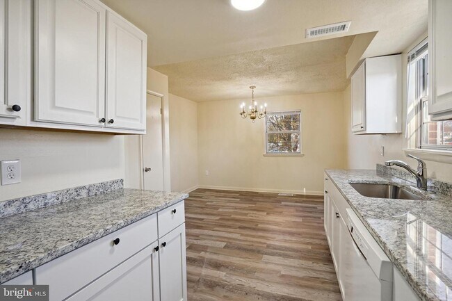 Foto del edificio - 3487 Cranmer Mews