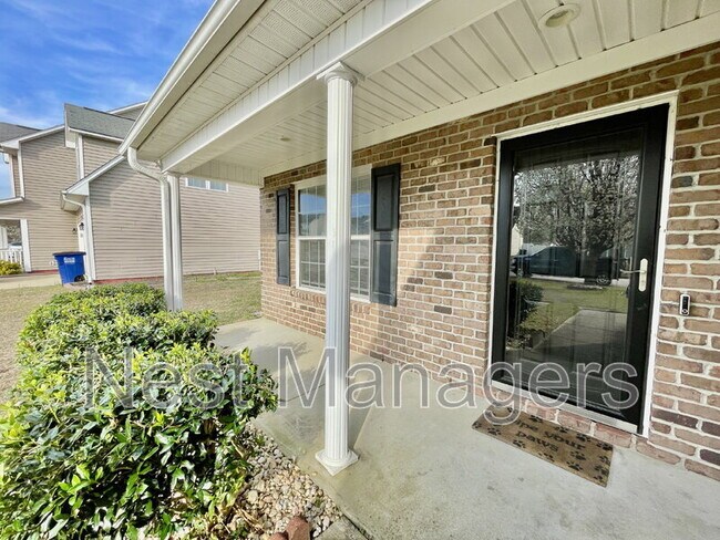 Building Photo - 219 Bennington Dr