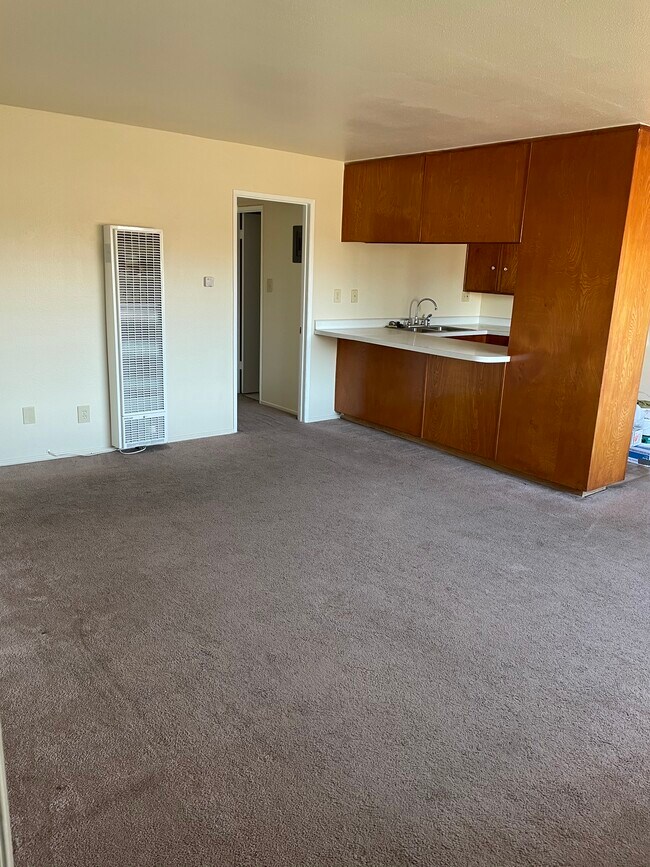Large Living Area - 4704 Del Amo Blvd