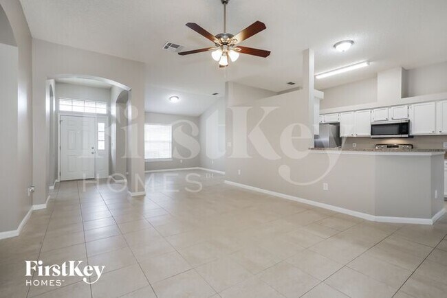 Foto del edificio - 4387 Pebble Brook Dr
