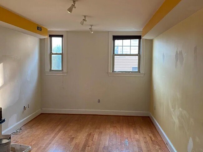 Foto del edificio - 3220 17th St NW
