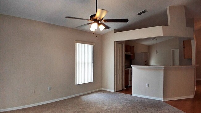 Foto del edificio - 4043 Stonefield Dr