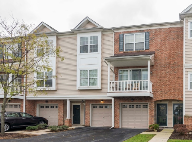 Building Photo - 7190 Pioneer Dr
