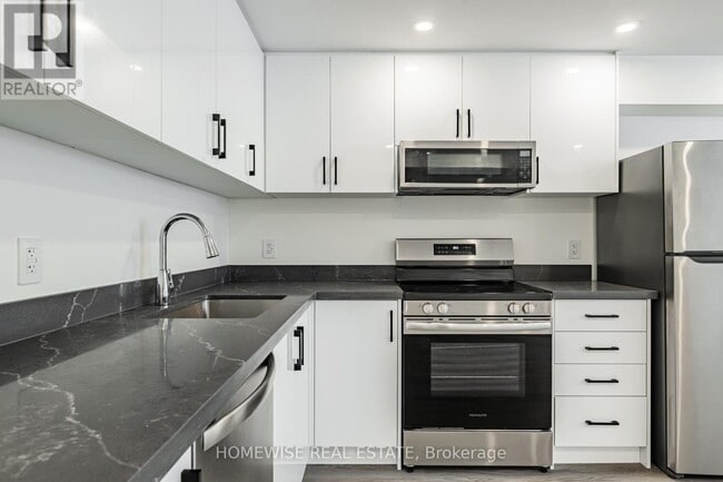 Building Photo - 26 Sage Ave