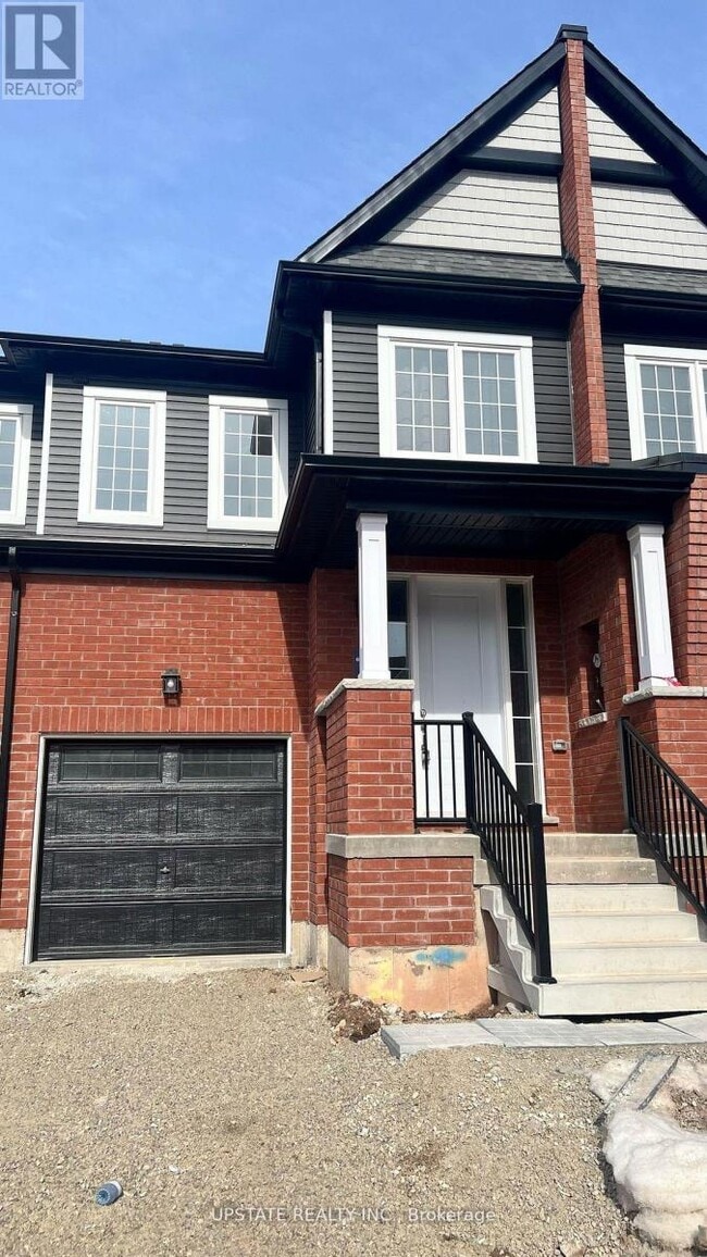 Building Photo - 154 Molozzi St