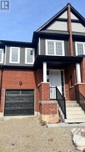 Building Photo - 154 Molozzi St
